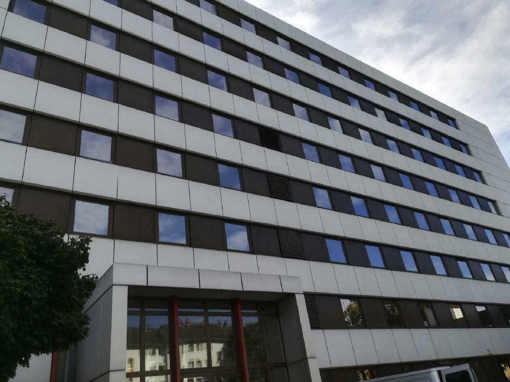 Sonnenschutzfolie Bürogebäude in Mainz